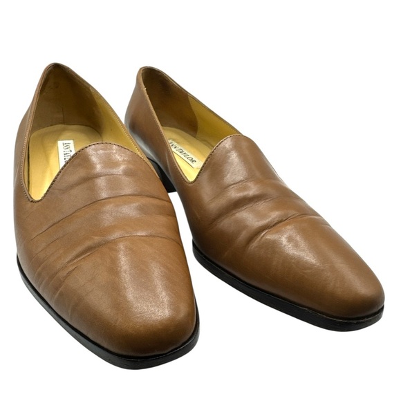 Ann Taylor Brown Leather Flats Sleek Slip-On Design - Picture 1 of 7